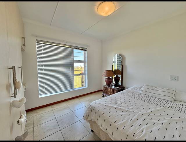 3 BEDROOM HOUSE FOR SALE IN WAVECREST